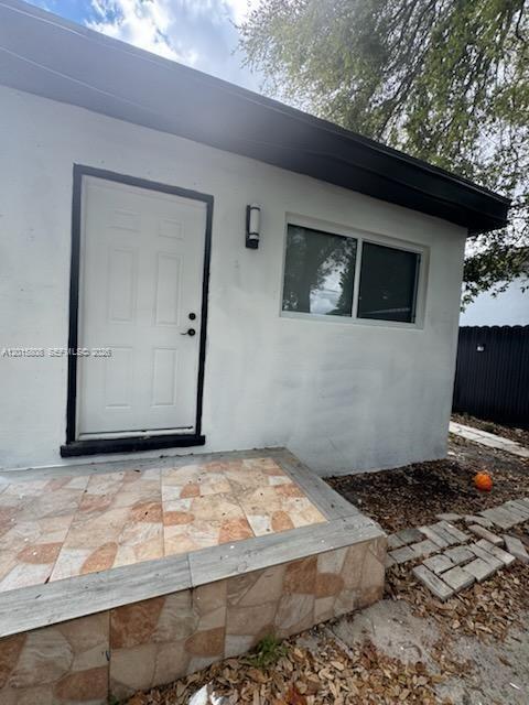 Building Photo - 833 NW 75th St