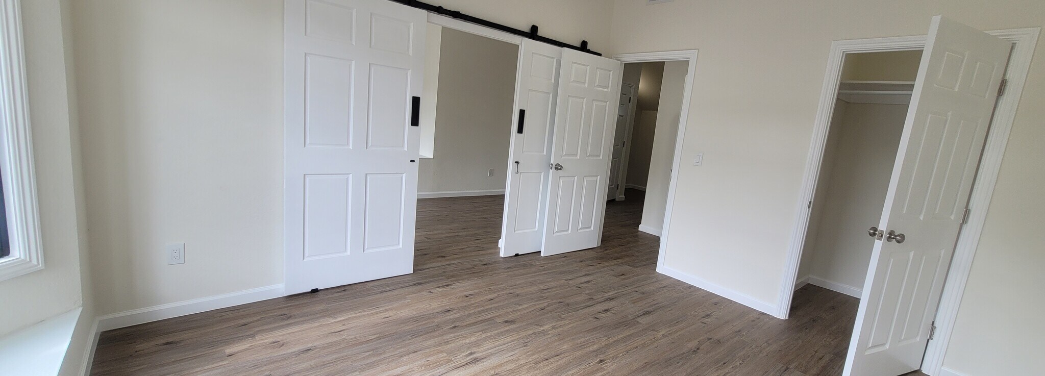 Bedroom 3: barn doors devide offer multi use options, ethernet/cable prewired - 646 10th Ave