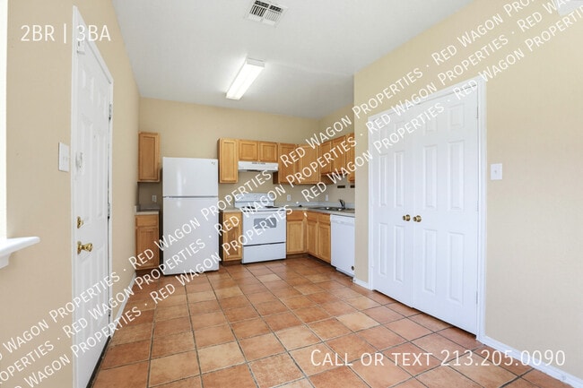 Building Photo - 6342 Queens Castle Dr