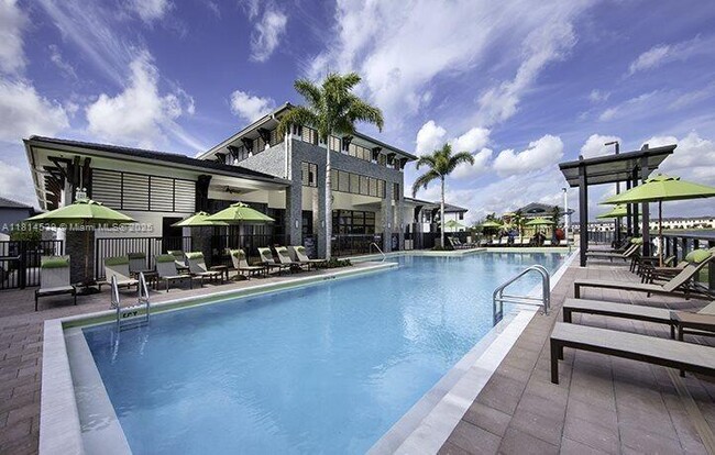 Building Photo - 8814 NW 154th Terrace