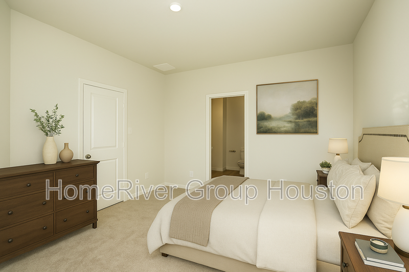 Building Photo - 14205 Freeboard Dr