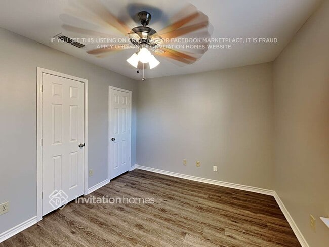 Building Photo - 6208 Sandstone Dr