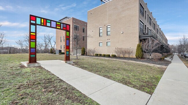 Building Photo - 1061 Harrison Park Pl