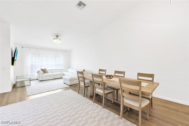 Building Photo - 22741 Sandy Bay Dr