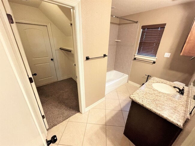 Building Photo - 3699 Canyon Ln