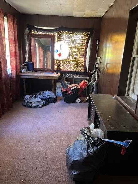 Building Photo - 20220 Biltmore St