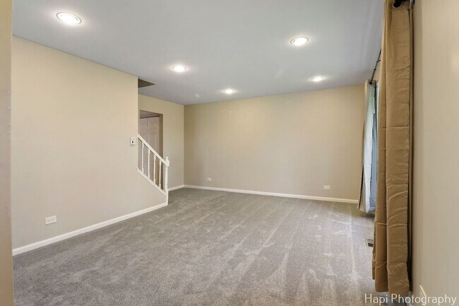 Building Photo - 2336 Old Kings Ct
