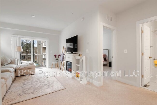 Building Photo - 2677 St Elias Dr