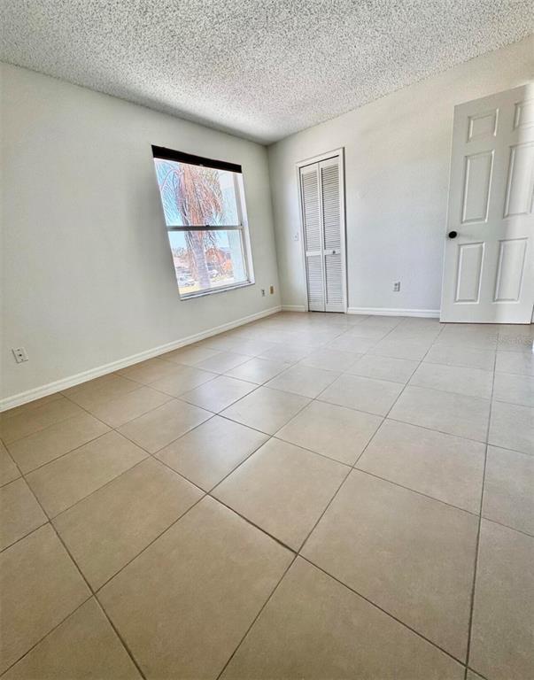 Building Photo - 2916 Dickens Cir