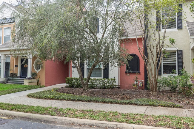 Building Photo - 808 Carlyle Ln