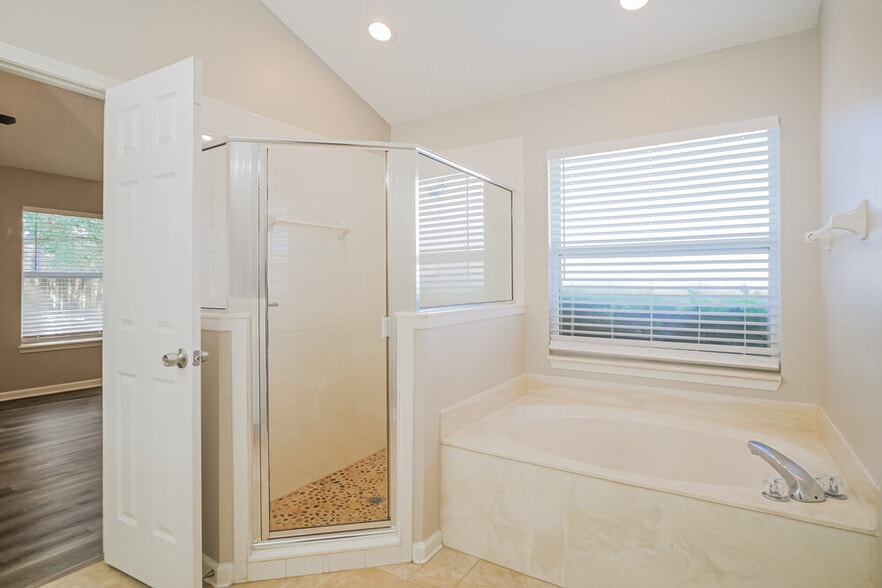 Building Photo - 391 Meadowlark Ln
