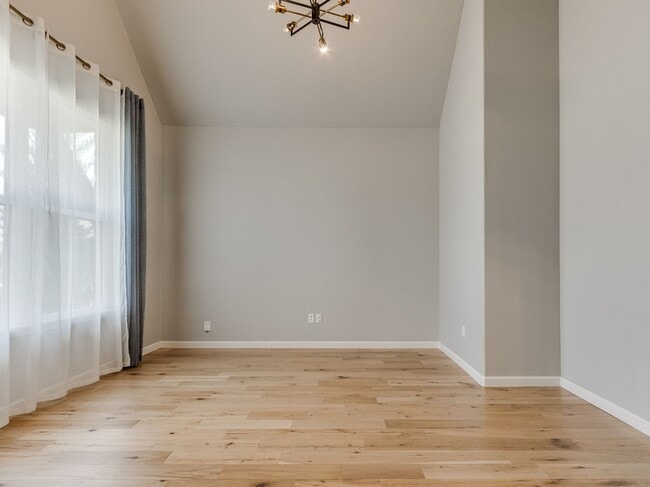 Building Photo - 8216 Crew Ln