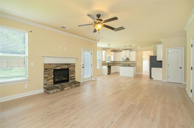 Building Photo - 403 Devon Brook Ct NE