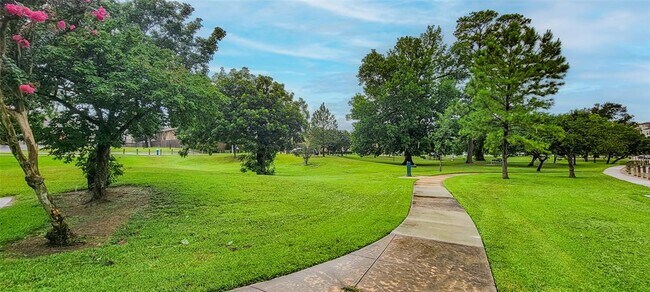 Building Photo - 2605 Calumet St