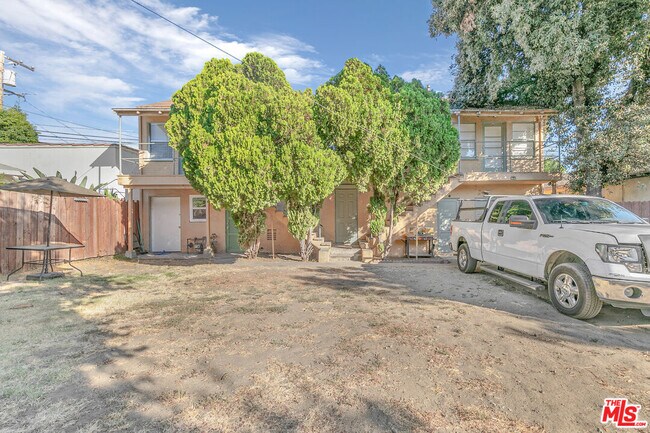 Building Photo - 1042 Sonora Ave