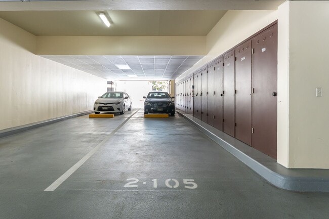 Building Photo - Newly Renovated. Ocean & Marina Views. Assigned Parking.