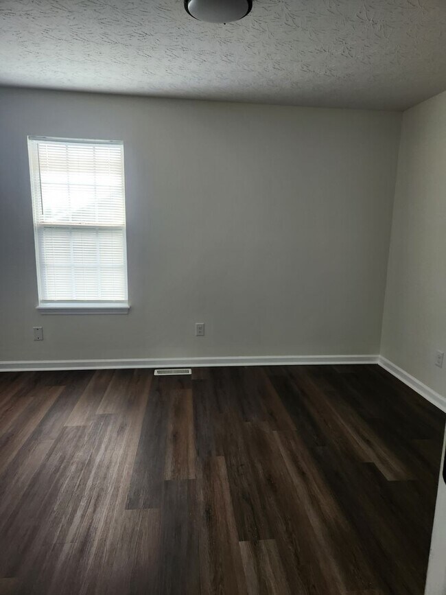 Building Photo - 106 Quail Ridge Cir