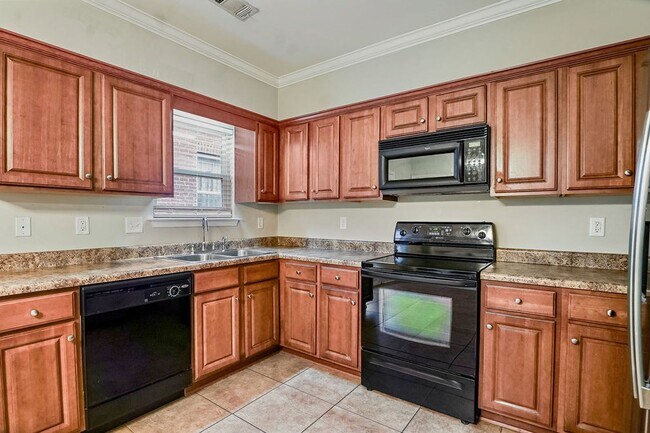 Building Photo - 2742 Oxmoor Way