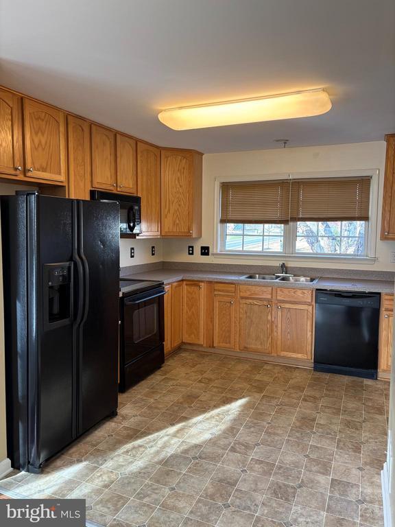 Building Photo - 14 Effie Ln