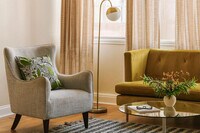 Building Photo - 925 Common St