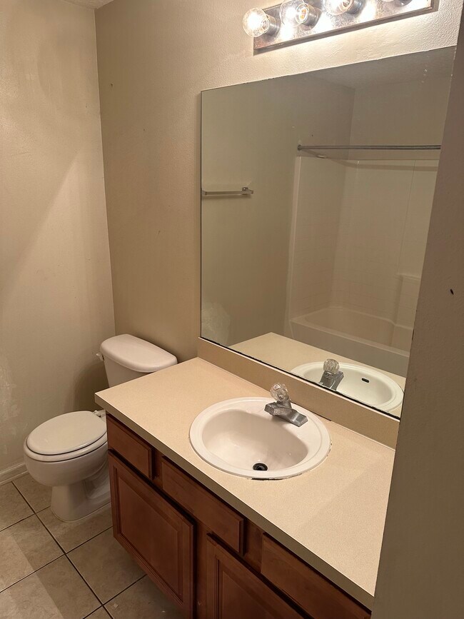 Building Photo - 9595 Amarante Cir