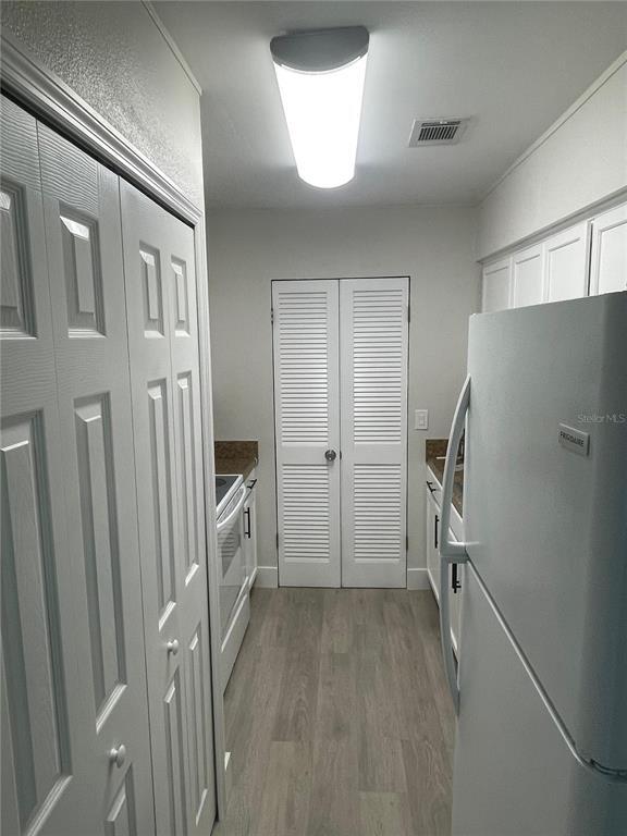 Building Photo - 6104 Curry Ford Rd