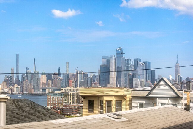 Building Photo - 301 Palisade Ave