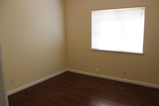 Building Photo - 1299 Hartley Way