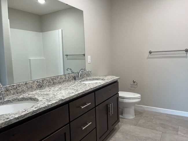 Building Photo - Where Convenience Meets Luxury.