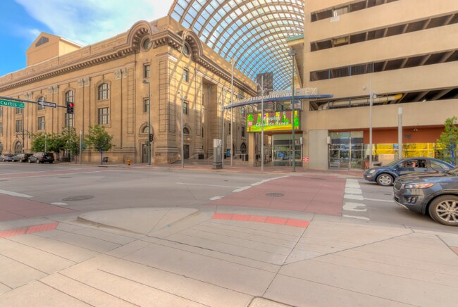 Building Photo - 1908 Hooker St