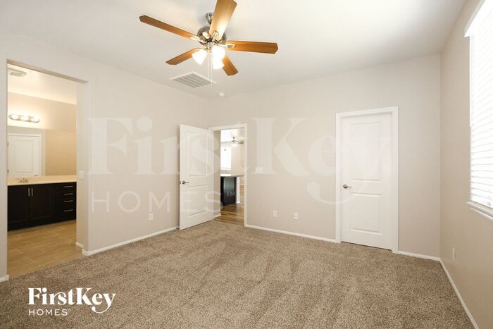 Building Photo - 6641 Dome Rock St
