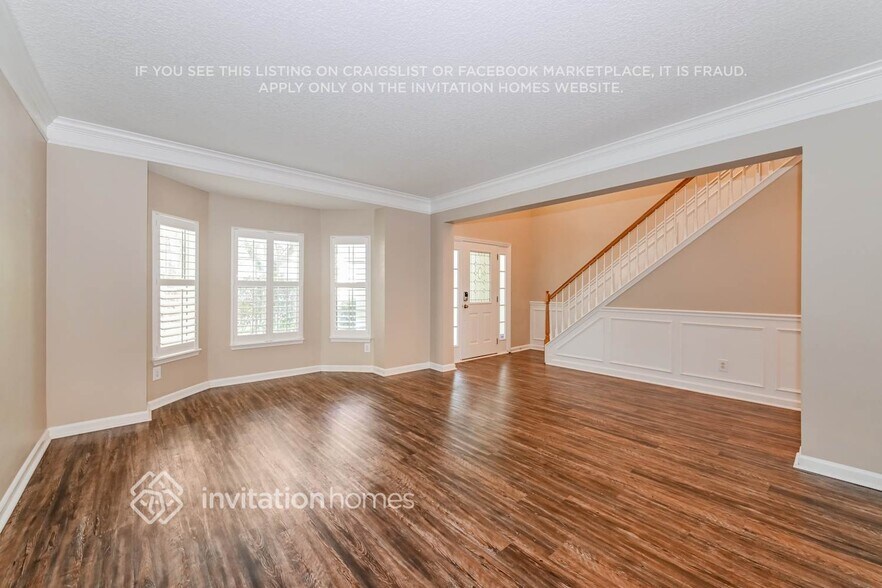 Building Photo - 8519 Glenbury Ct N