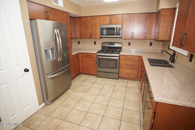 Building Photo - 3037 Tierra Agave Dr