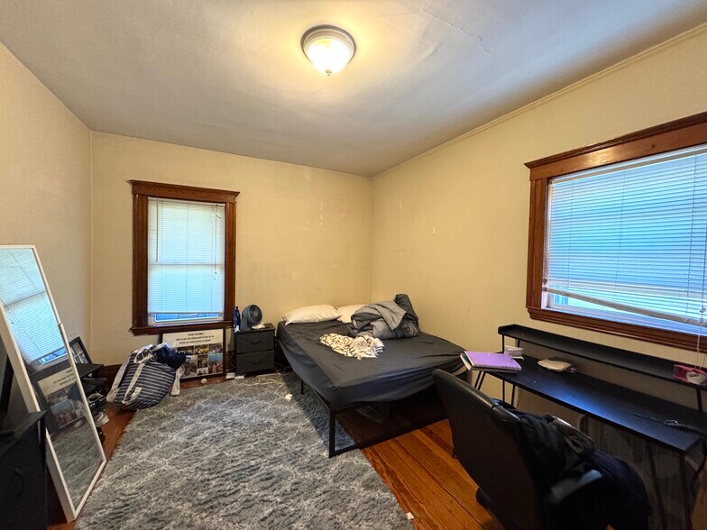 Building Photo - 258 Boston Ave