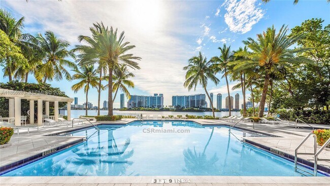 Building Photo - 3255 NE 184th St