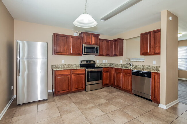 Building Photo - 2243 Brandybuck Ln