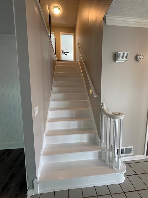 Building Photo - 2215 Mint Julep Ct