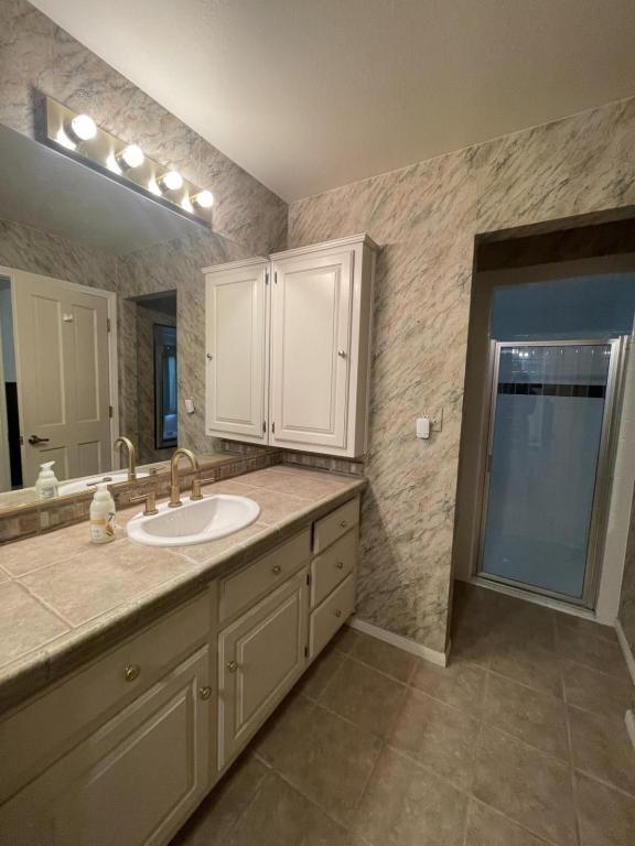 Building Photo - 64315 Spyglass Ave