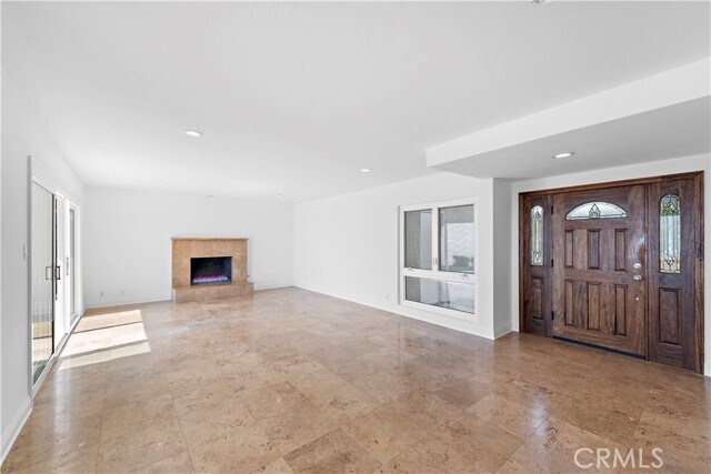 Building Photo - 2813 Chateau Way