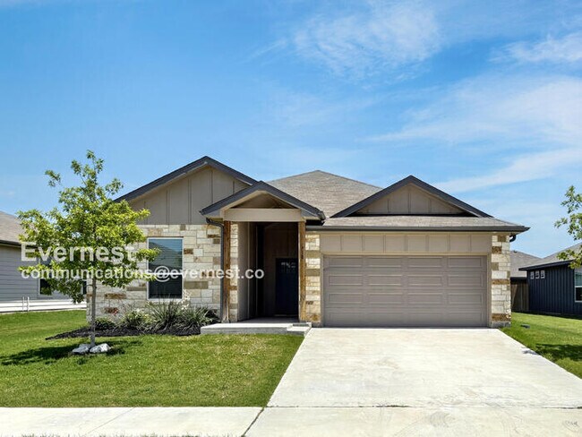 Primary Photo - 718 Freedom Cir