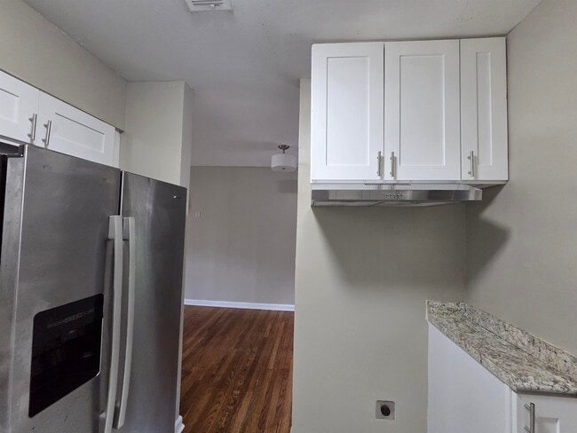 Building Photo - 1706 Echles St