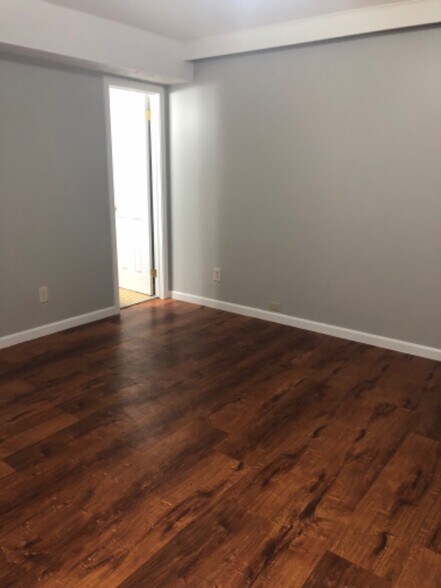Building Photo - 4415 N 62nd St