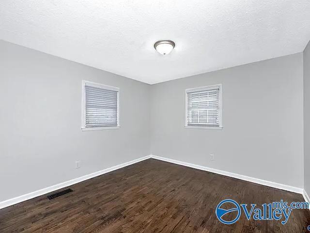 Building Photo - 16021 Oneal Rd