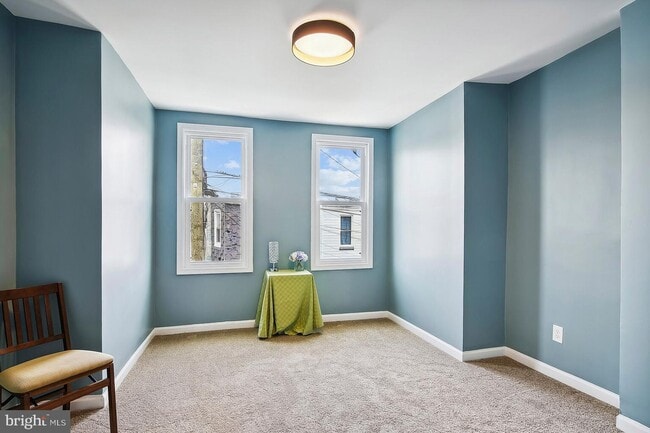 Building Photo - 1648 Normal Ave