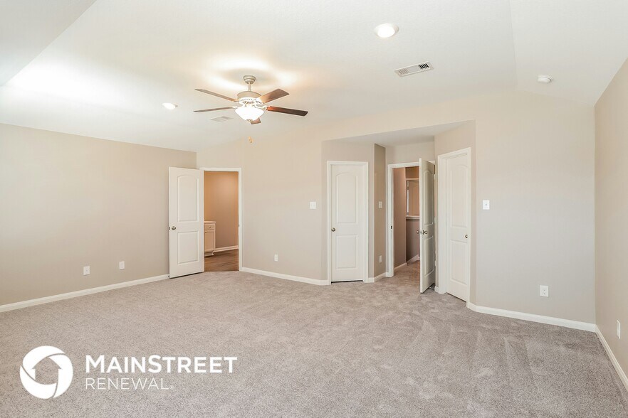 Building Photo - 26119 Hals Dr