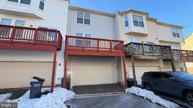 Building Photo - 46212 Wales Terrace