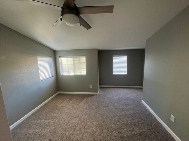 Building Photo - 30133 Destiny Dr