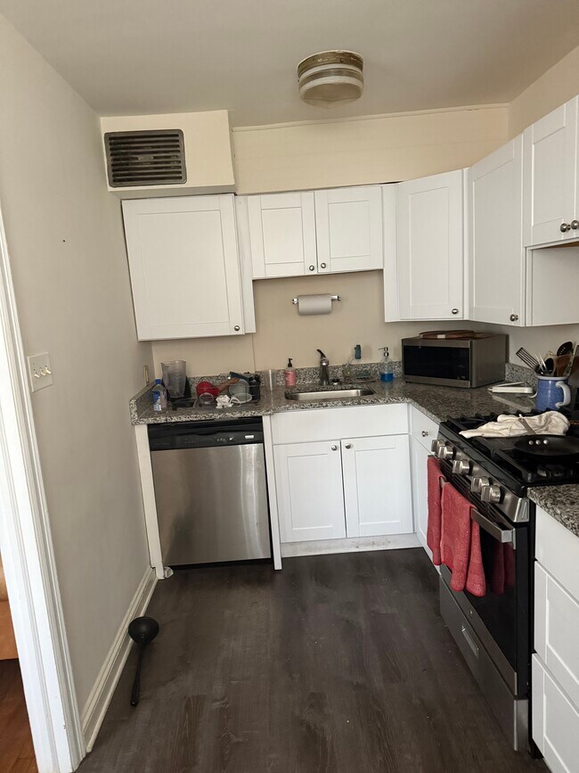 Building Photo - 112 Fairfield Ln