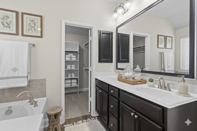 Building Photo - 15323 Holloway Hls Trl