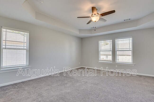 Building Photo - 909 Chesford Dr